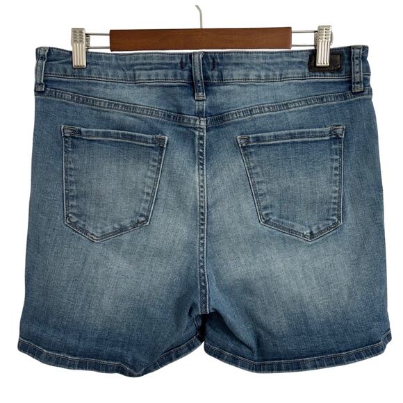 Dear John Classic 90's Medium Wash Distressed Mid-Rise Stretch Denim Shorts 31 - Picture 2 of 9